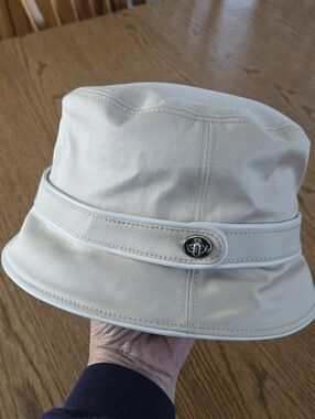 COACH Bucket Hat Light Beige - P/S